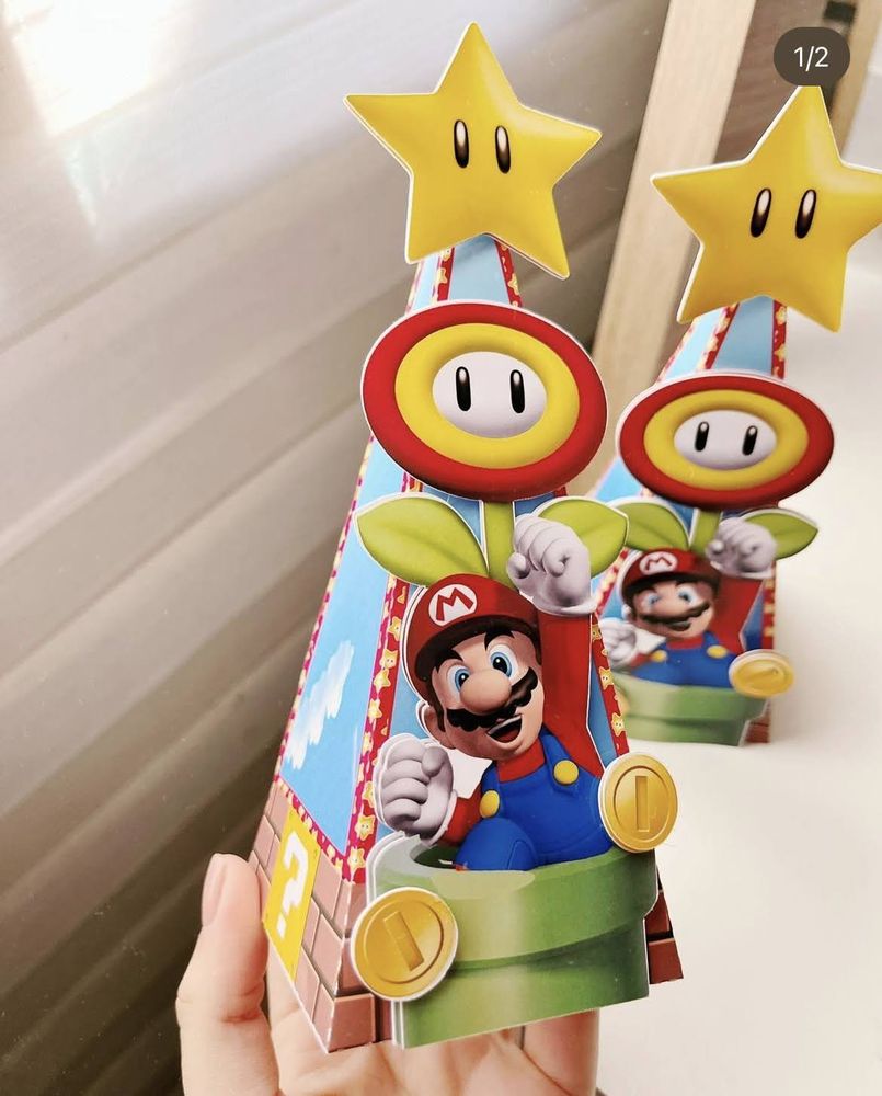 Caja pirámide 3D personalizada